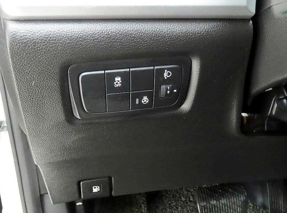 KG모빌리티(쌍용)  코란도 2WD 2.0 RX 사진 12