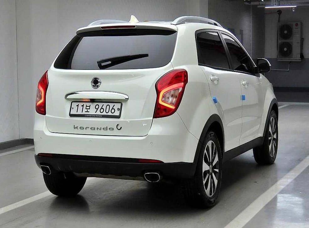 KG모빌리티(쌍용)  코란도 2WD 2.0 RX 사진 4
