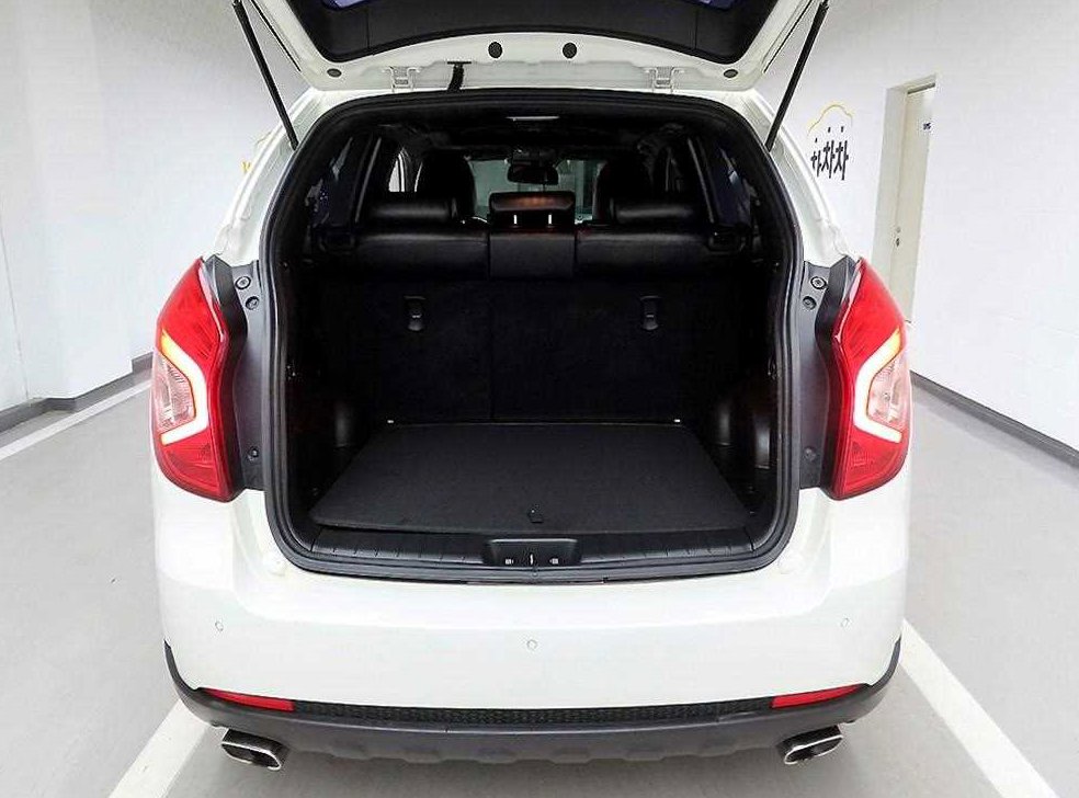 KG모빌리티(쌍용)  코란도 2WD 2.0 RX 사진 5