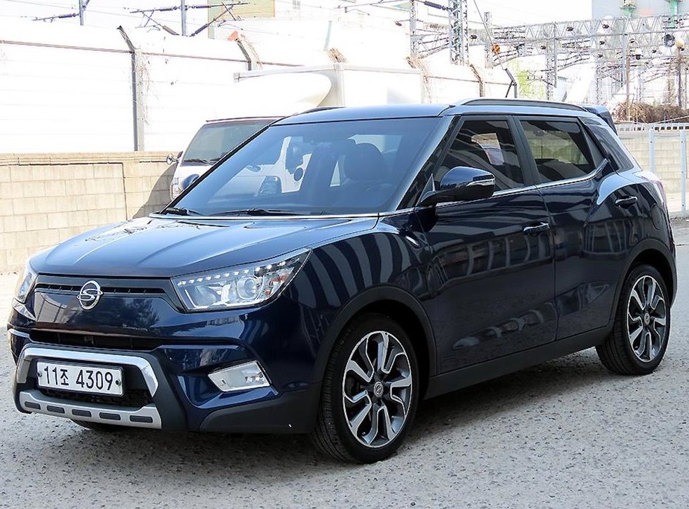KG모빌리티(쌍용)  티볼리 디젤 2WD 1.6 LX 사진 2