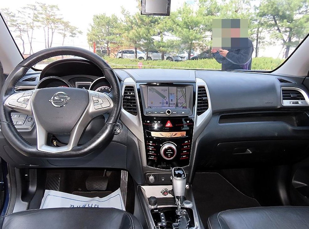 KG모빌리티(쌍용)  티볼리 디젤 2WD 1.6 LX 사진 7
