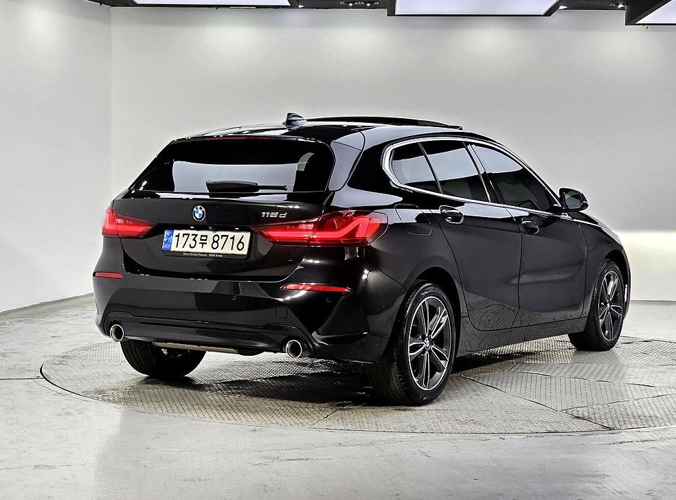 BMW 1시리즈 118d 스포츠 사진 4