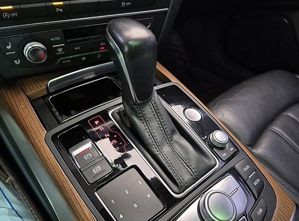 아우디 A6 40 TDI 콰트로 사진 11