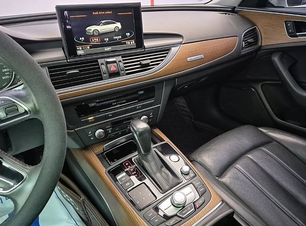 아우디 A6 40 TDI 콰트로 사진 12