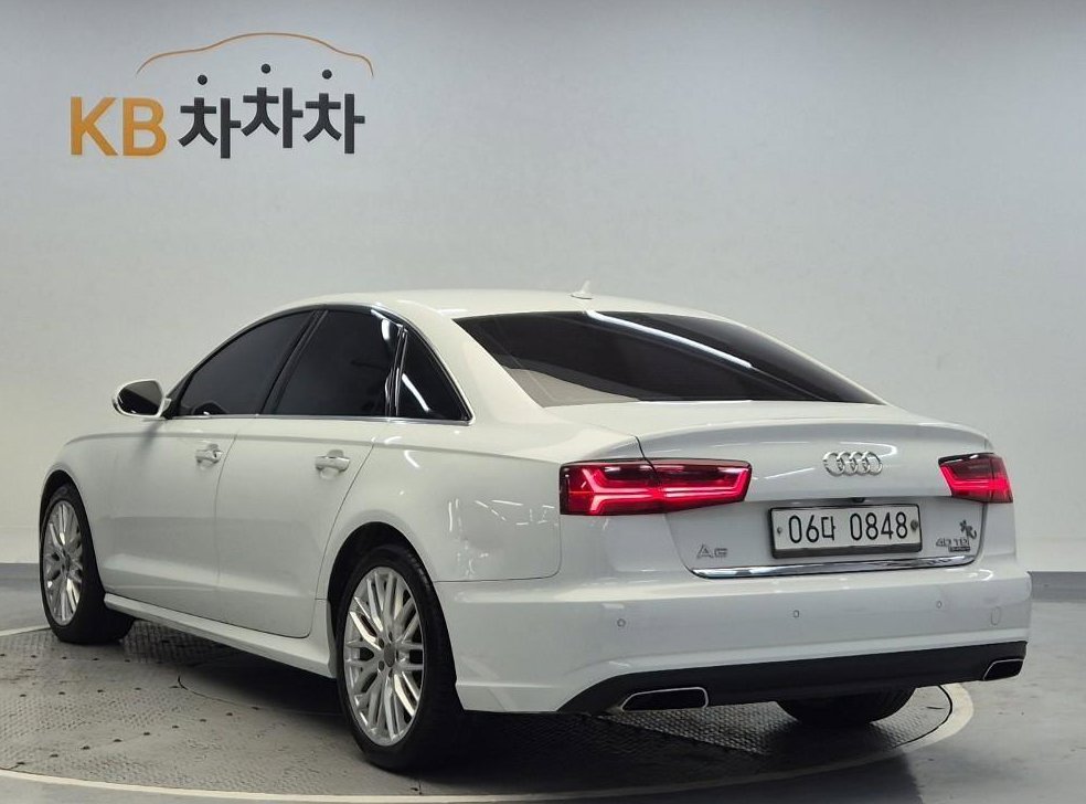 아우디 A6 40 TDI 콰트로 사진 3