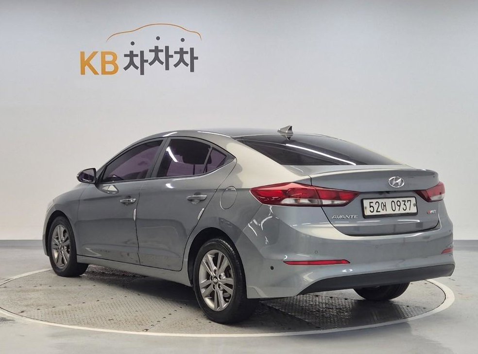 현대 아반떼 1.6 e-VGT 스마트 스페셜 사진 2