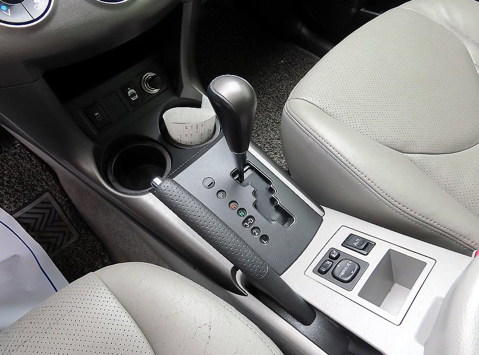 토요타 라브4 2.5 4WD 사진 10
