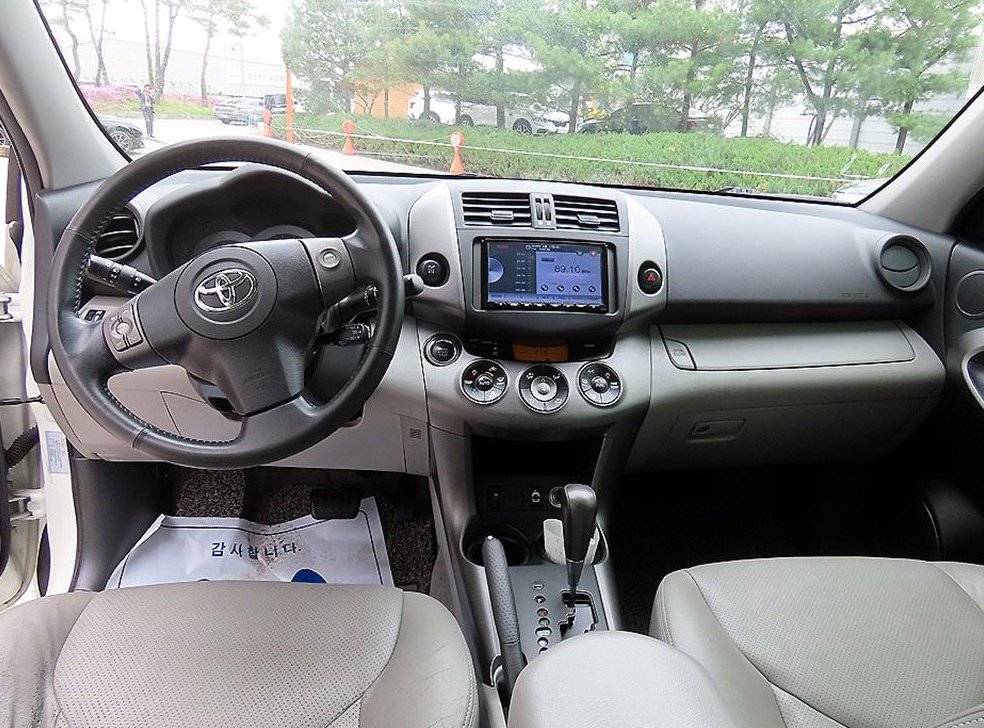 토요타 라브4 2.5 4WD 사진 7