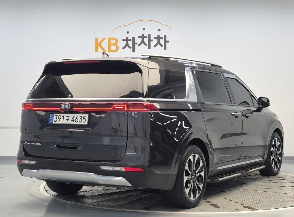 기아 카니발 디젤 9인승 노블레스 사진 3