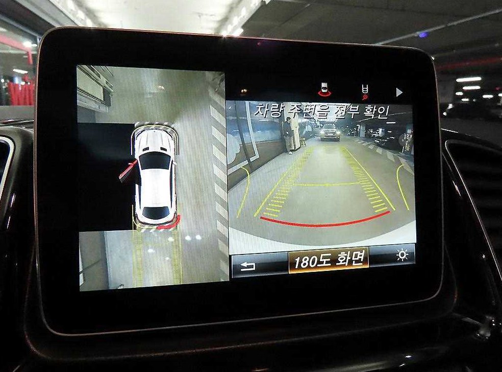 벤츠 GLE 클래스 GLE 350 d 4MATIC 쿠페 사진 14