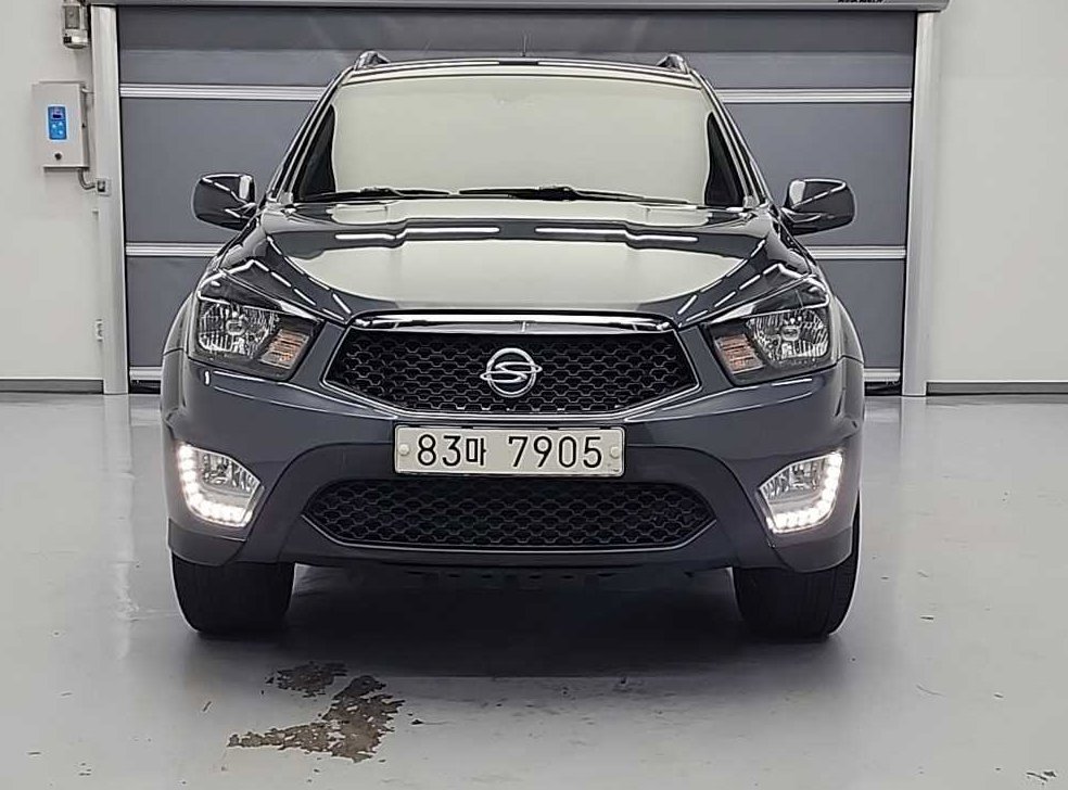 KG모빌리티(쌍용)  코란도 디젤 4WD 익스트림 사진 2