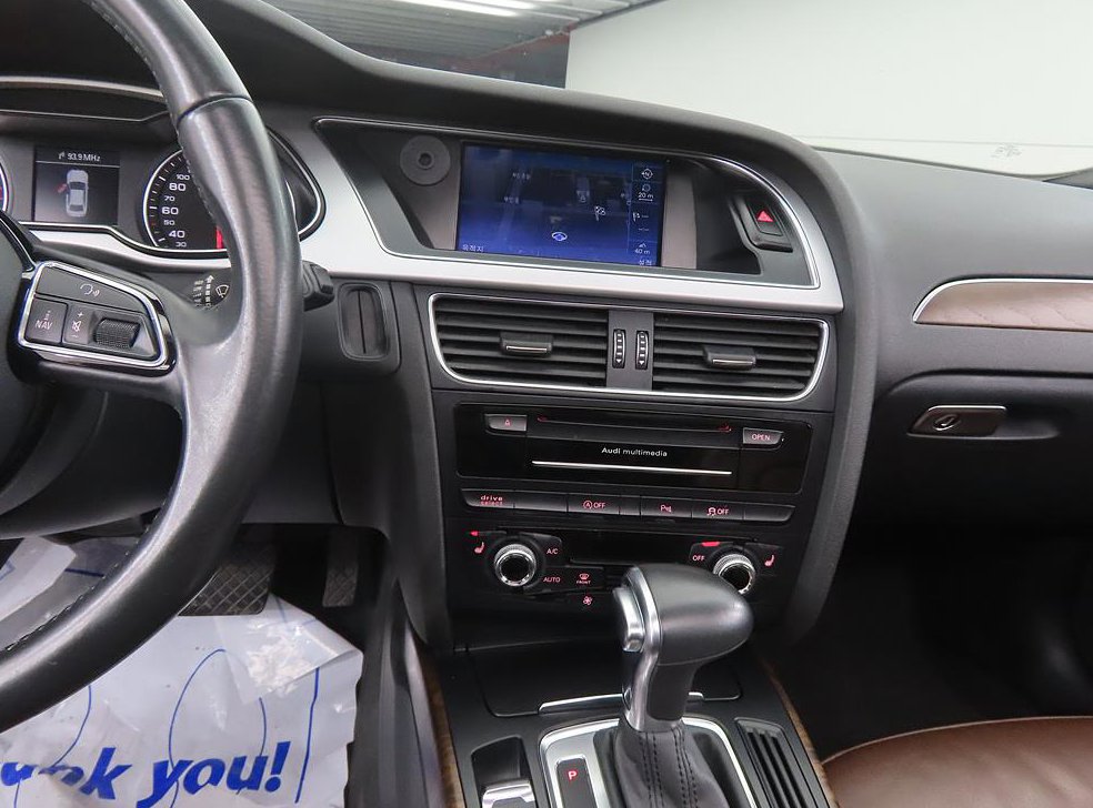 아우디 A4 30 TDI 사진 10