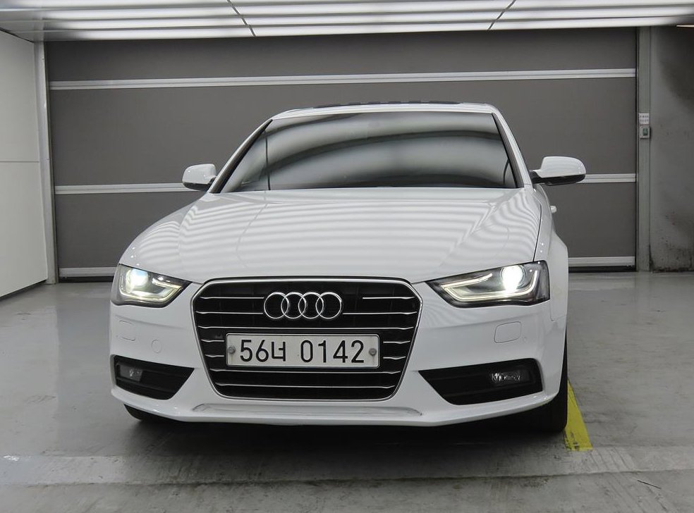 아우디 A4 30 TDI 사진 2