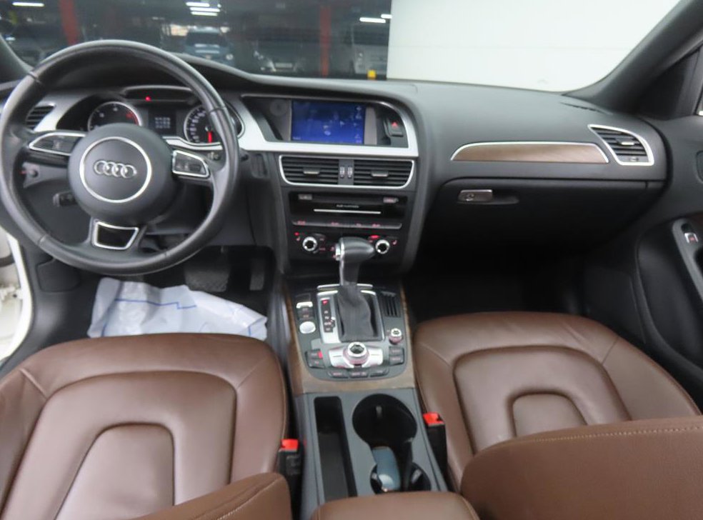 아우디 A4 30 TDI 사진 7