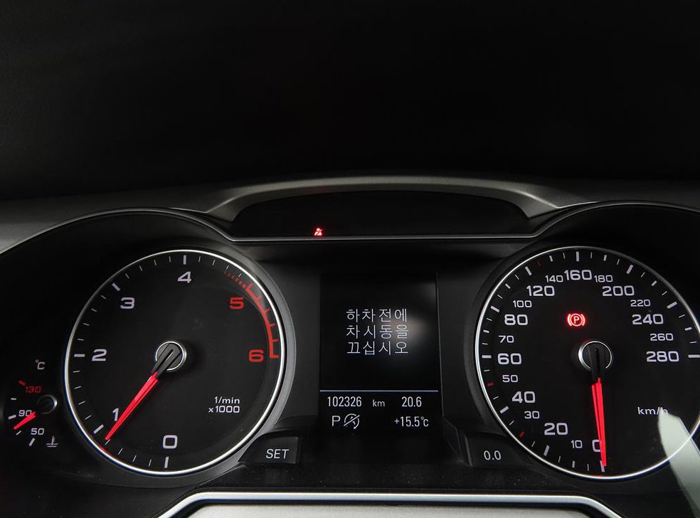 아우디 A4 30 TDI 사진 9
