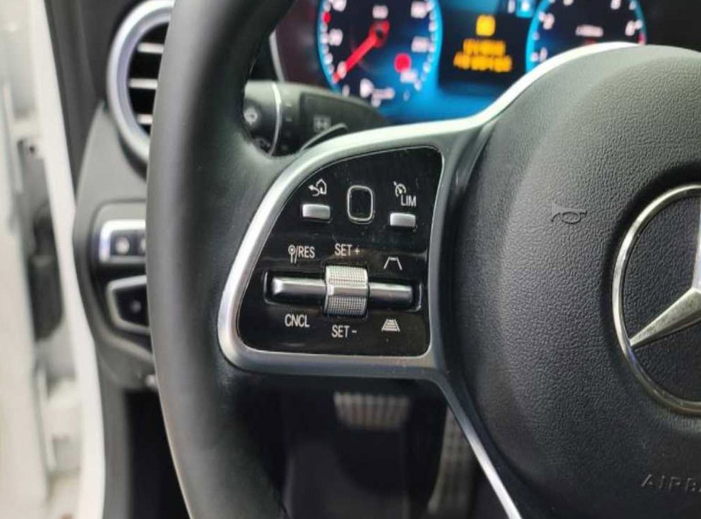 벤츠 C 클래스 C200 AMG LINE 사진 10