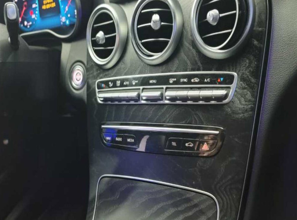 벤츠 C 클래스 C200 AMG LINE 사진 15
