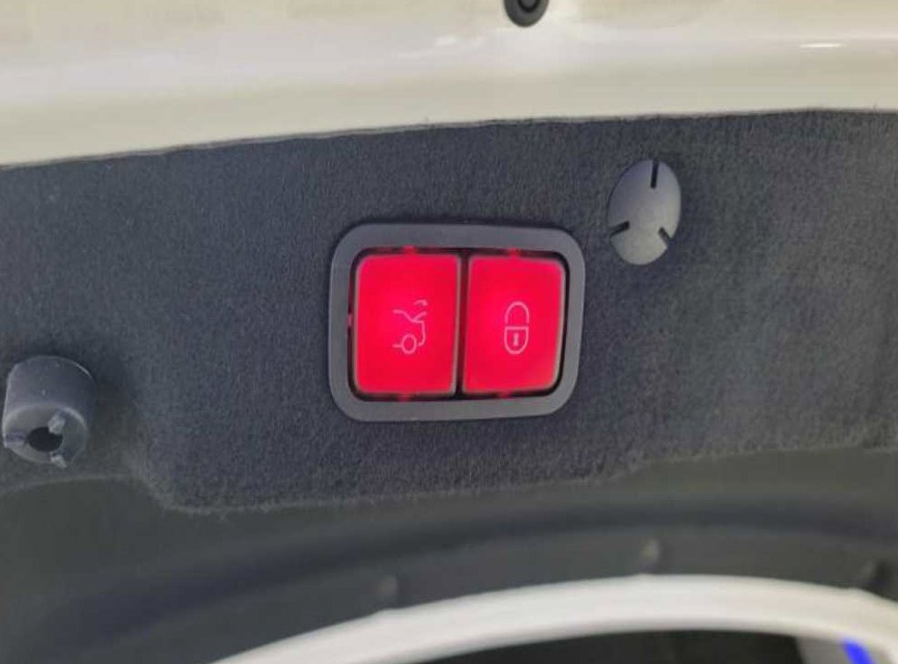 벤츠 C 클래스 C200 AMG LINE 사진 19