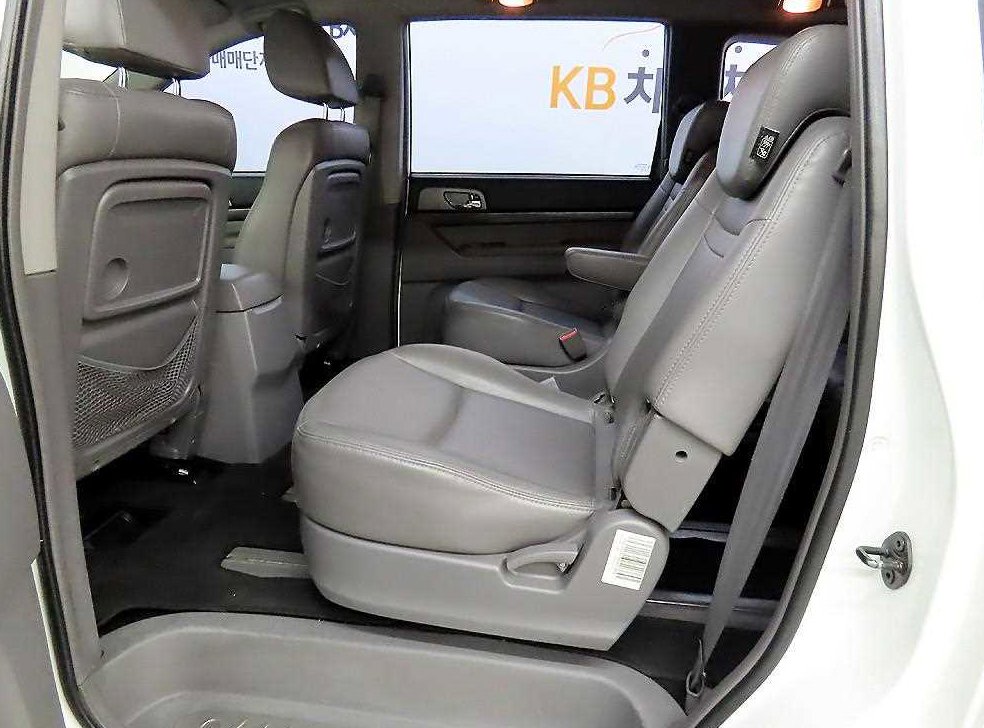 KG모빌리티(쌍용)  코란도 4WD GT 사진 6
