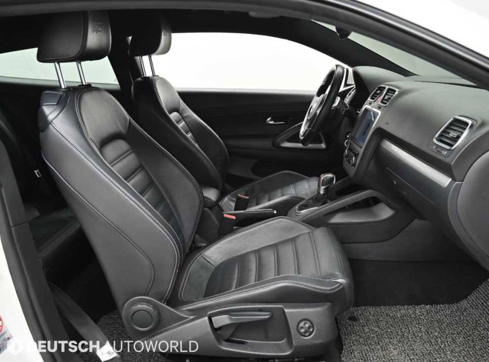 폭스바겐 시로코 2.0 TDI R-LINE 사진 10