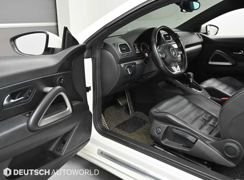 폭스바겐 시로코 2.0 TDI R-LINE 사진 11