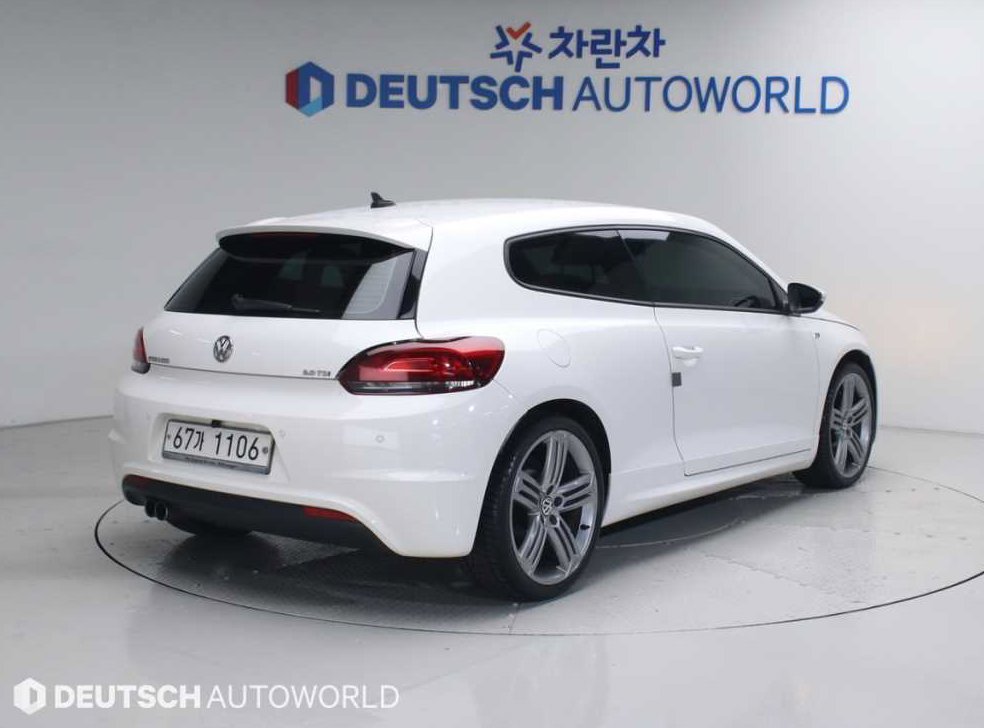 폭스바겐 시로코 2.0 TDI R-LINE 사진 2