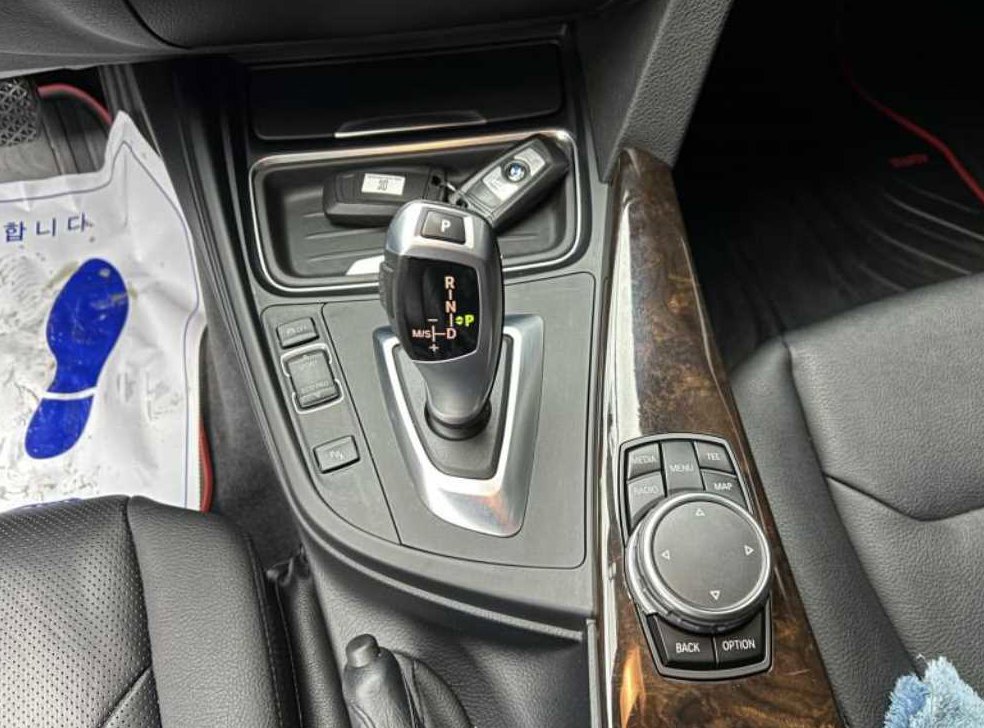 BMW 그란투리스모 GT 320D xDrive 사진 10