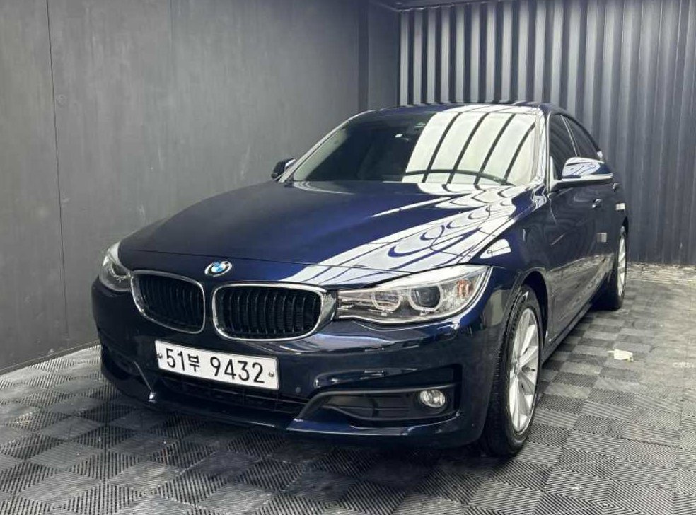 BMW 그란투리스모 GT 320D xDrive 사진 2