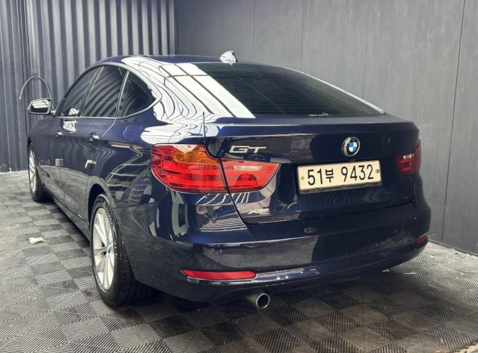 BMW 그란투리스모 GT 320D xDrive 사진 4