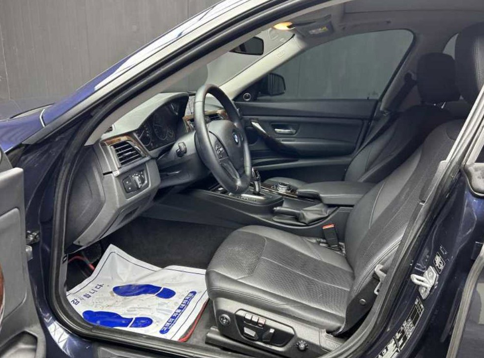 BMW 그란투리스모 GT 320D xDrive 사진 6