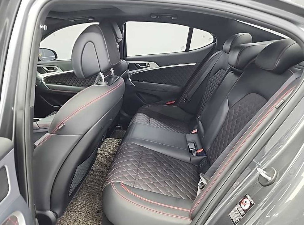 제네시스 G70 3.3T 스포츠 AWD 사진 12