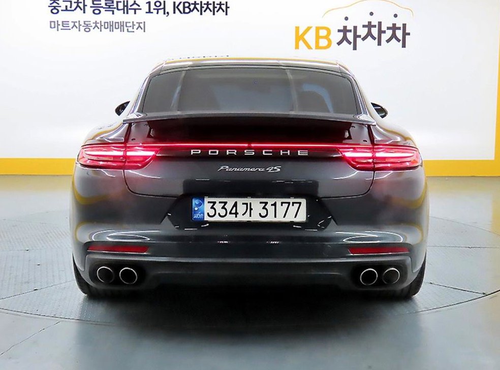 포르쉐 파나메라 2.9 4S 사진 3