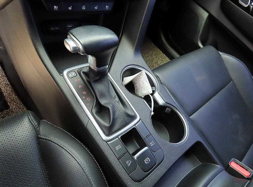 기아 스포티지 2.0 디젤 2WD 사진 10