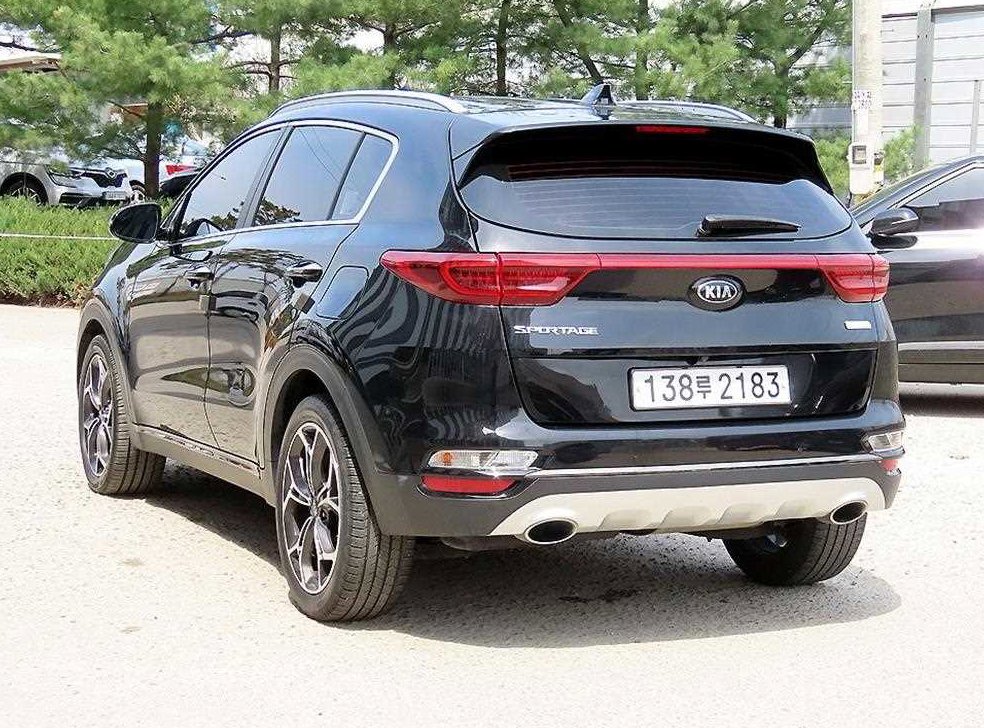 기아 스포티지 2.0 디젤 2WD 사진 3