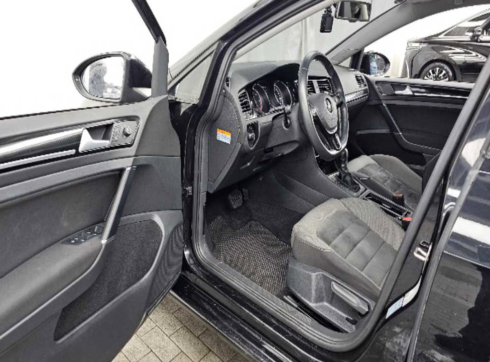 폭스바겐 골프 2.0 TDI 사진 10