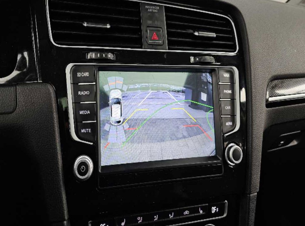 폭스바겐 골프 2.0 TDI 사진 15