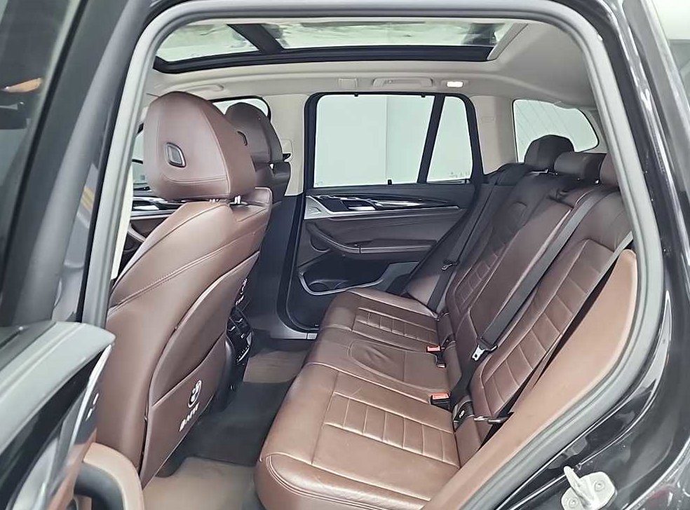 BMW X3 xDrive 20d xLine 사진 12