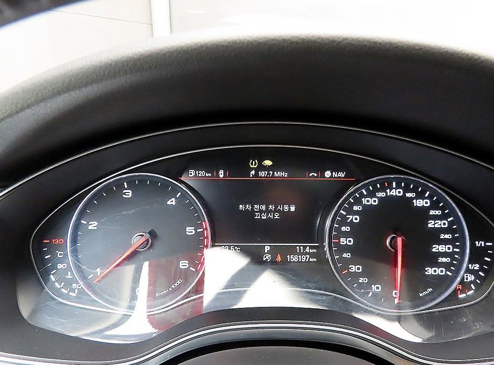 아우디 A6 2.0 TDI 사진 8