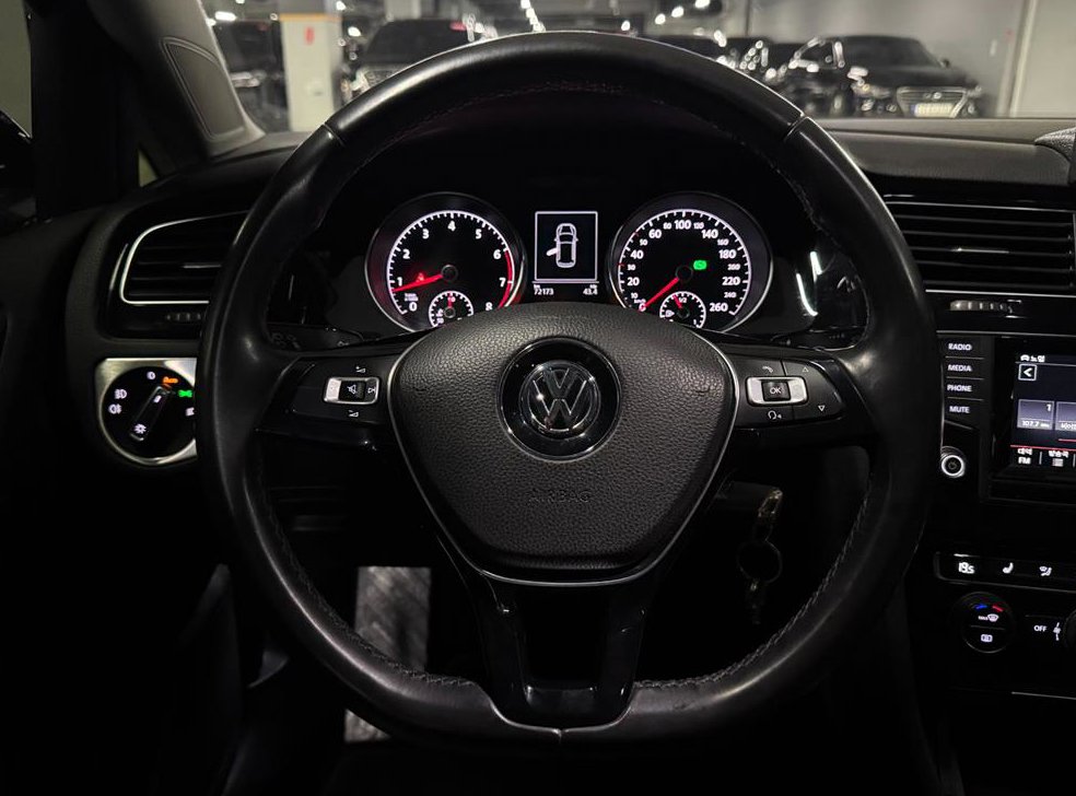 폭스바겐 골프 1.4 TSI 사진 10