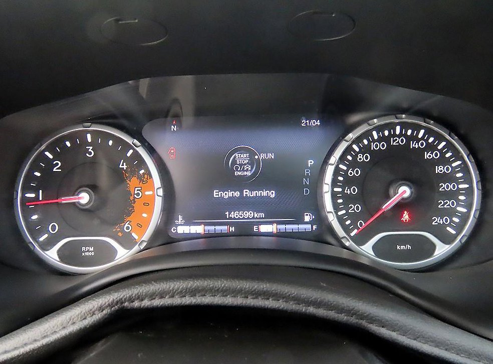 지프 레니게이드 2.0 디젤 리미티드 AWD 사진 9