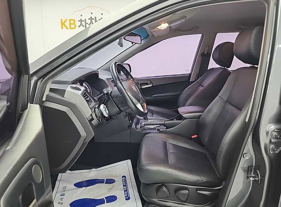 KG모빌리티(쌍용)  코란도 디젤 4WD CX7 사진 11