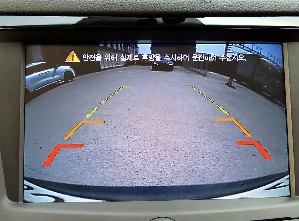KG모빌리티(쌍용)  티볼리 4WD 디젤 VX 사진 16