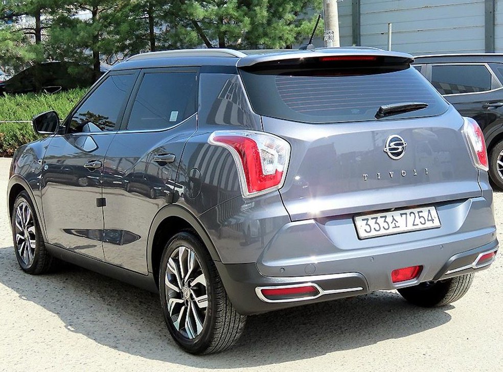 KG모빌리티(쌍용)  티볼리 4WD 디젤 VX 사진 3