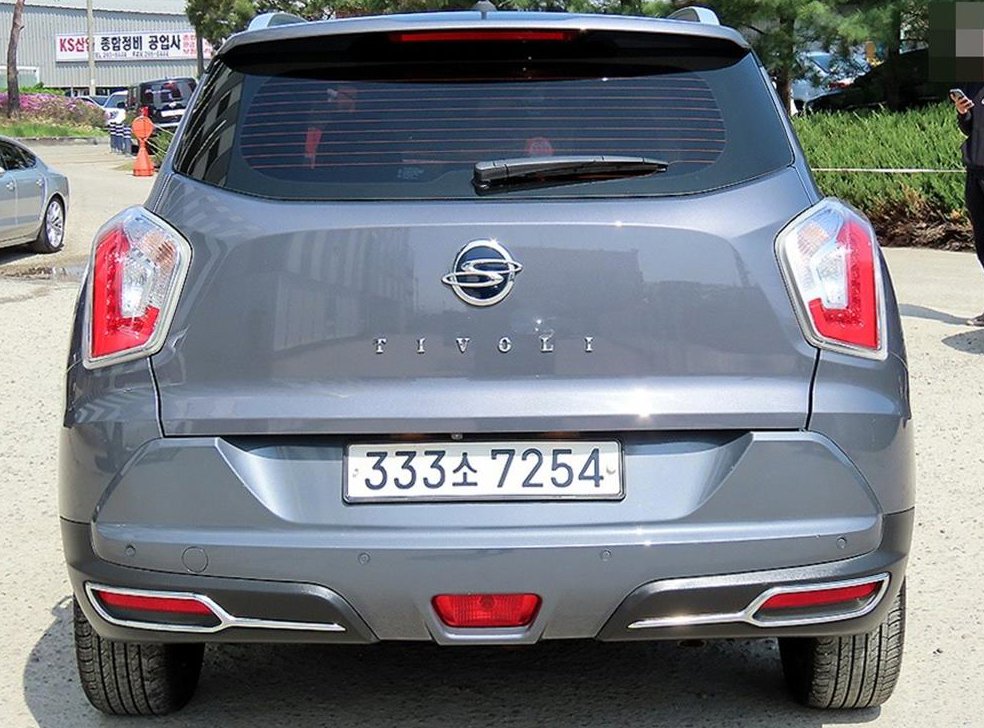 KG모빌리티(쌍용)  티볼리 4WD 디젤 VX 사진 4