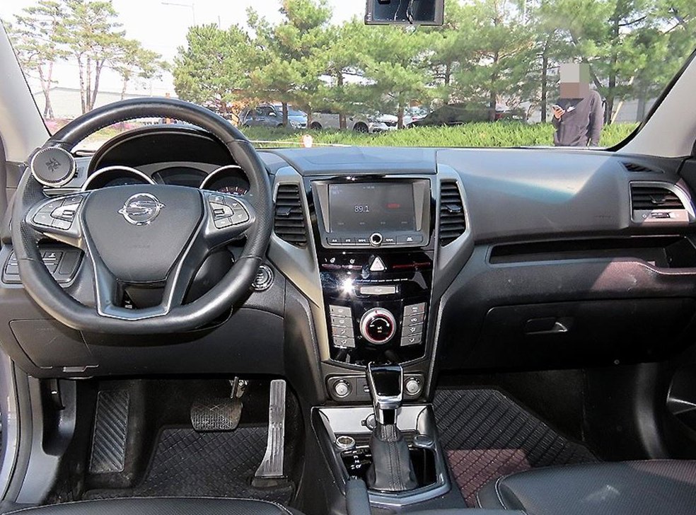 KG모빌리티(쌍용)  티볼리 4WD 디젤 VX 사진 7
