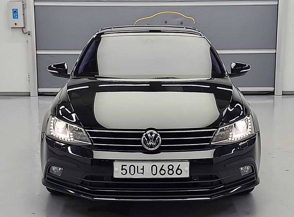 폭스바겐 제타 2.0 TDI 블루모션 프리미엄 사진 2