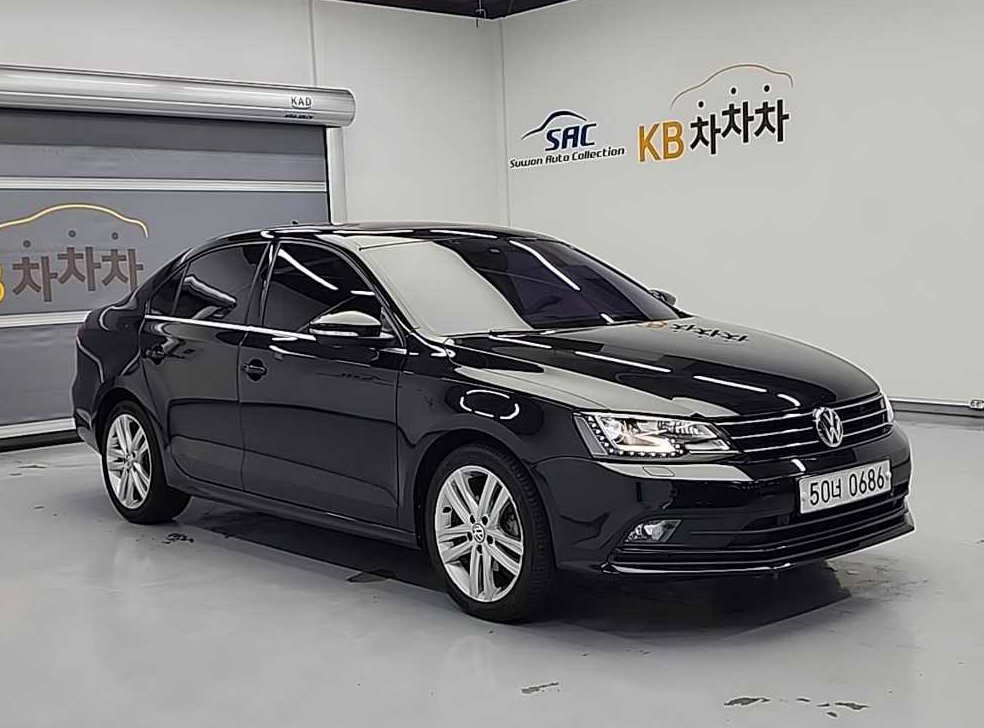 폭스바겐 제타 2.0 TDI 블루모션 프리미엄 사진 4