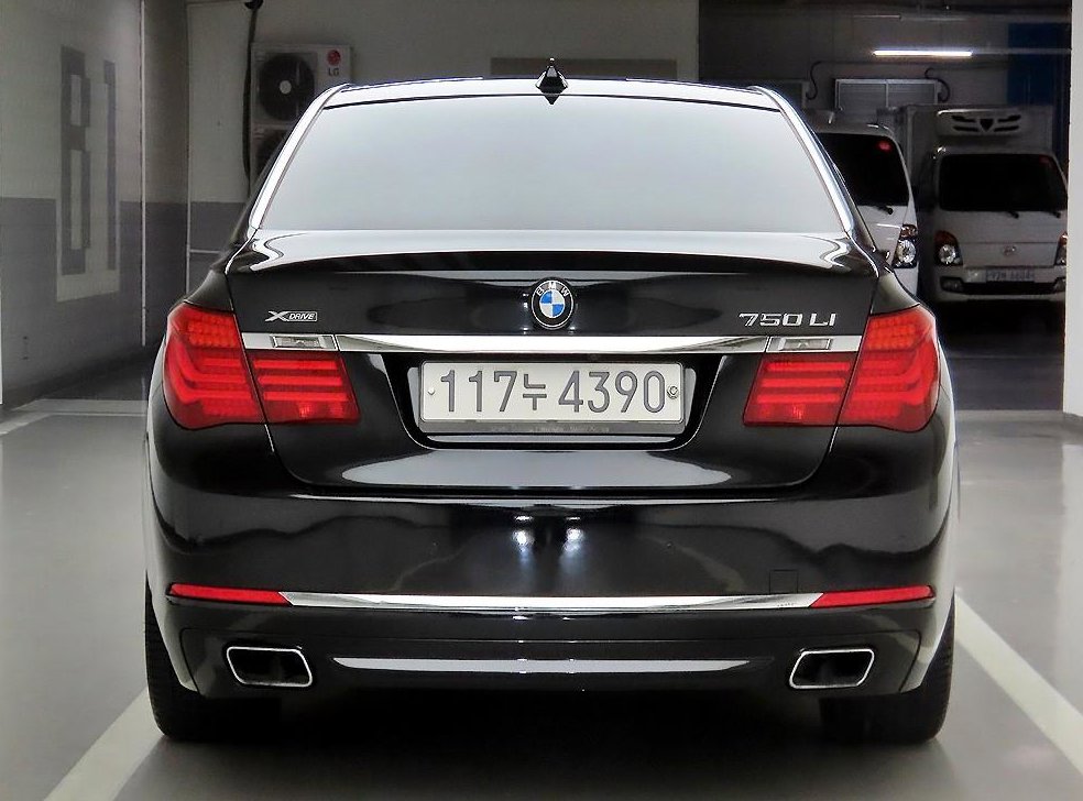 BMW 7시리즈 750 사진 3