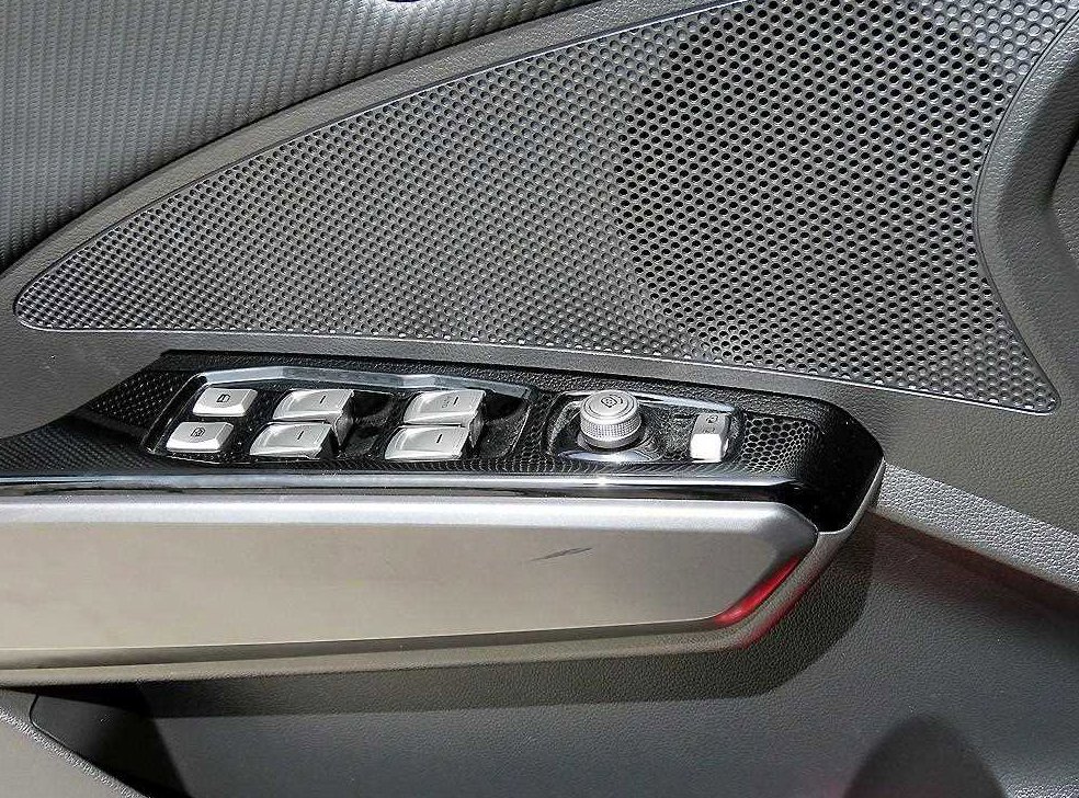 KG모빌리티(쌍용)  티볼리 가솔린 2WD 1.6 VX 사진 11