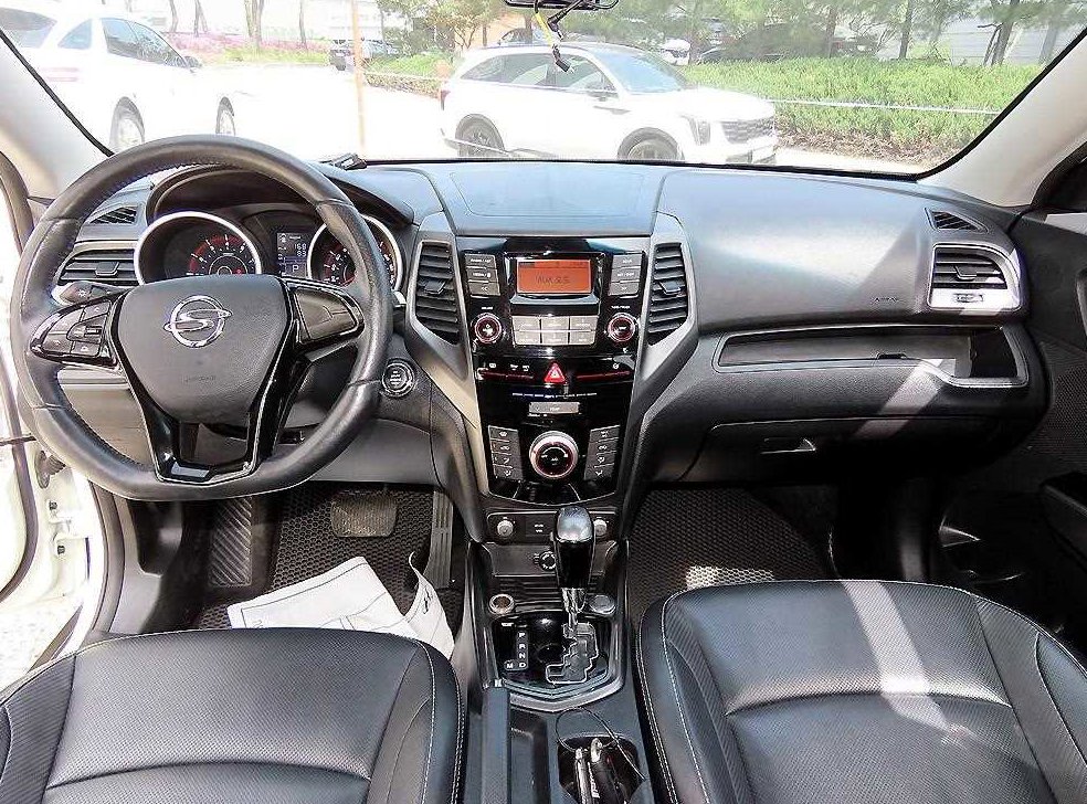 KG모빌리티(쌍용)  티볼리 가솔린 2WD 1.6 VX 사진 7